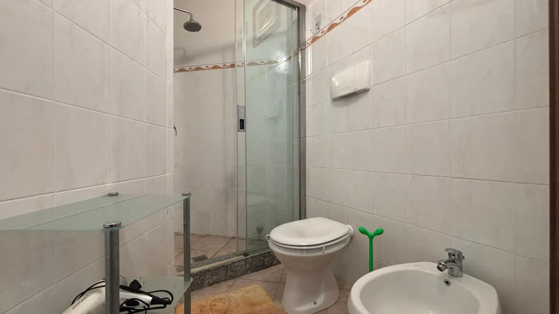 Lakeside Design Apartment Casa Manola - Larihome A44 San Siro  0*, San Siro (Lombardy) Italy