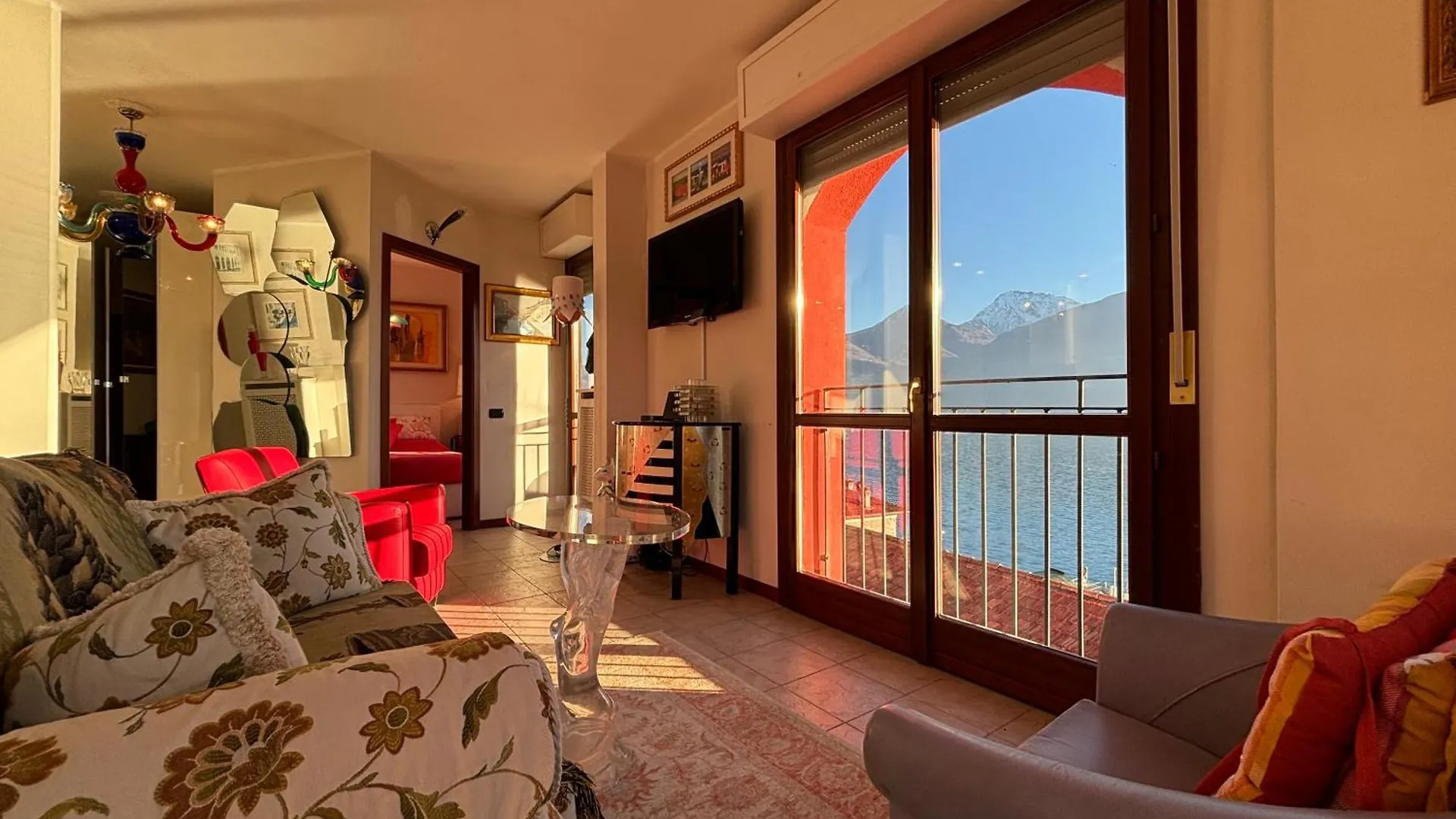 Lakeside Design Apartment Casa Manola - Larihome A44 San Siro  San Siro (Lombardy)